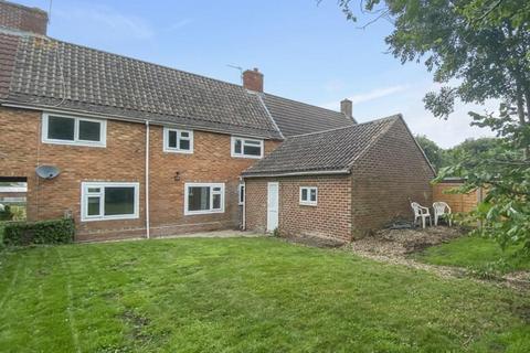 4 bedroom terraced house for sale, The Circle, Dilton Marsh