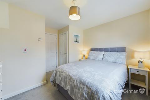68 Sergeant Way, Stafford, ST17 0WF