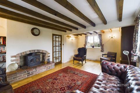 4 bedroom cottage for sale, Cornmill Lane, Tutbury