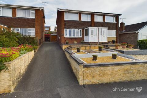 3 bedroom semi-detached house for sale, Ridgeway Road, Stapenhill