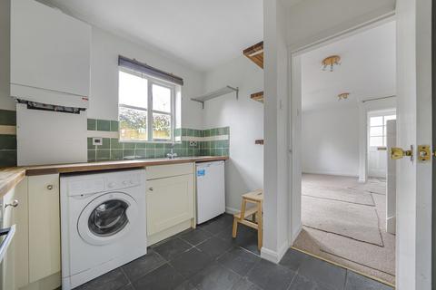 18 Fairlight Drive, Uxbridge, UB8 1XP
