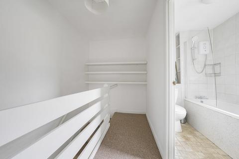 18 Fairlight Drive, Uxbridge, UB8 1XP