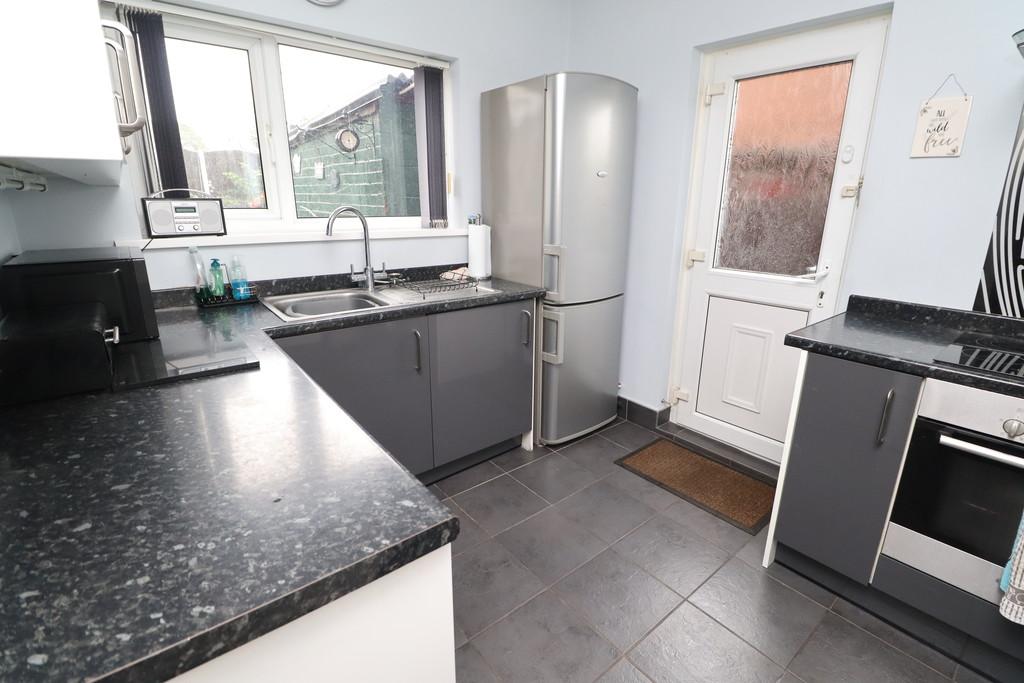 Hague Avenue, Rotherham S62 3 bed semidetached house for sale £150,000
