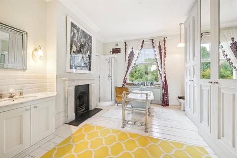 23 Boscombe Road, London, W12 9HS