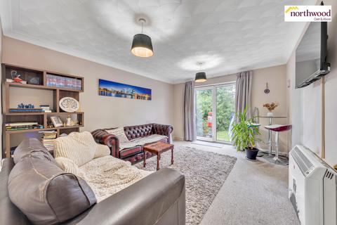 1 bedroom flat for sale, Crown Rise, Garston, Watford, WD25