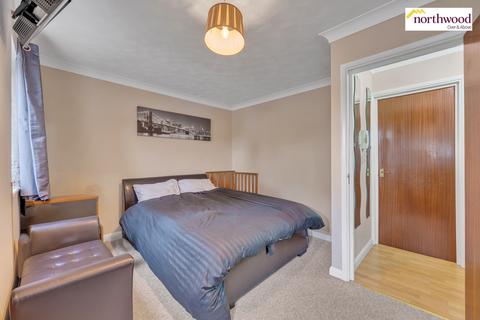 1 bedroom flat for sale, Crown Rise, Garston, Watford, WD25