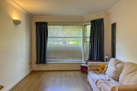 1 bedroom apartment to rent, Petersfield Mansions, Cambridge CB1