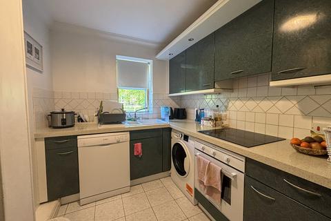 1 bedroom apartment to rent, Petersfield Mansions, Cambridge CB1