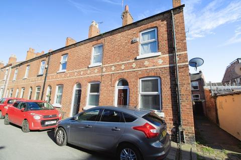 2 bedroom end of terrace house to rent, Catherine Street, Chester CH1