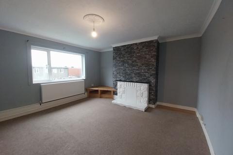 2 bedroom flat to rent, Greenland Avenue South, Maltby, S66 7ER