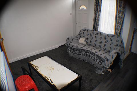 4 bedroom terraced house to rent, Bridgwater Road, Bradford, BD9