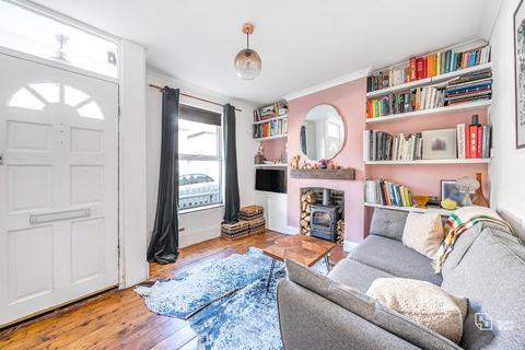 61 Warren Road, Croydon, CR0 6PF