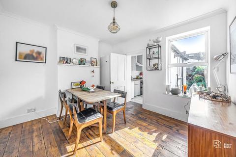 61 Warren Road, Croydon, CR0 6PF