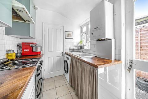 61 Warren Road, Croydon, CR0 6PF