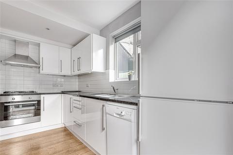 2 bedroom flat to rent, Wardo Avenue, London