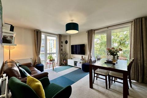 2 bedroom flat for sale, 28 Charcot Road, London