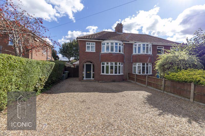 Middletons Lane, Hellesdon, Norwich 3 bed semidetached house for sale