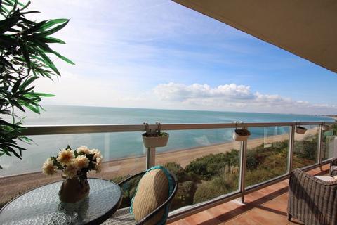 2 bedroom apartment for sale, Sandgate Folkestone