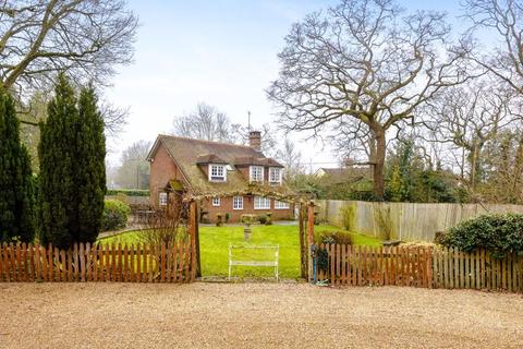 3 bedroom detached house for sale, Ellens Green, Rudgwick