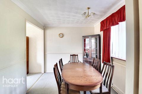 11 Williton Road, Luton, LU2 9EH