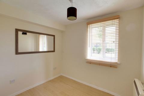 1 bedroom flat for sale, Honey Close, Dagenham RM10