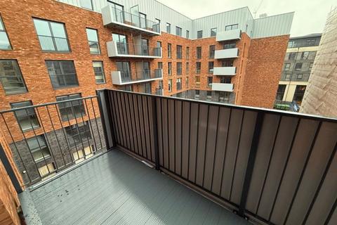 2 bedroom apartment to rent, Merchants Wharf, Commerce Way, Salford