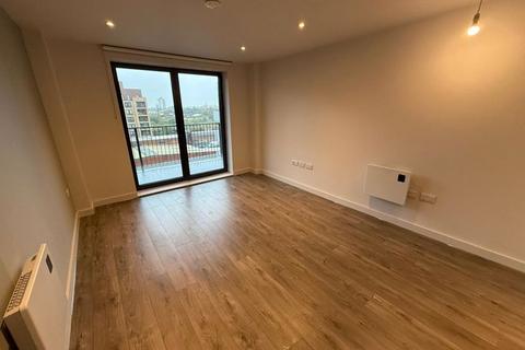 2 bedroom apartment to rent, Merchants Wharf, Commerce Way, Salford