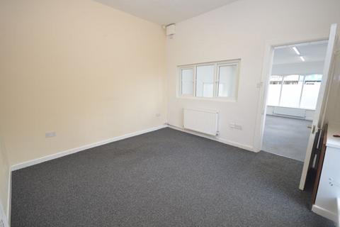 1 bedroom property to rent, Albert Road, Widnes