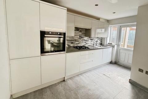 4 bedroom house for sale, Dalebrook Close, Little Lever