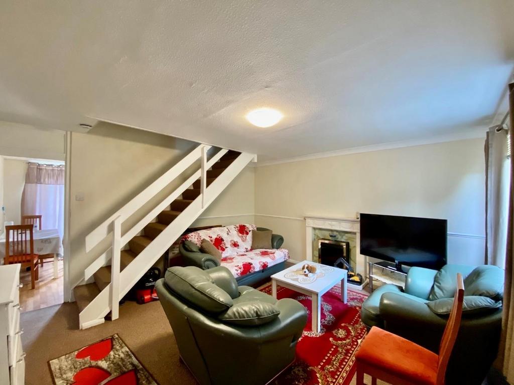 Grasscroft, Kingsthorpe, Northampton NN2 3 bed terraced house for sale