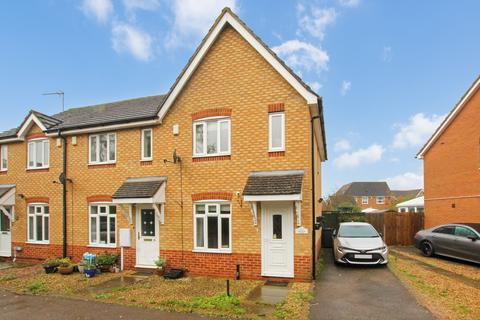 2 bedroom end of terrace house to rent, Brackley NN13