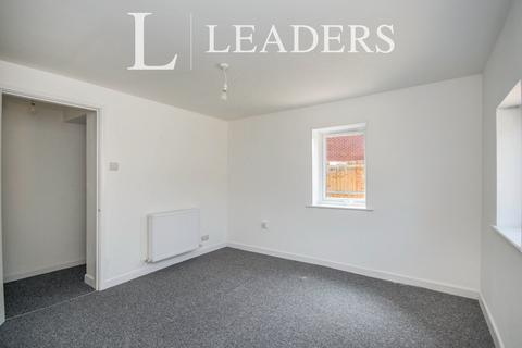 2 bedroom flat to rent, Clarence Park Road, Pokesdown, Bournemouth, BH7