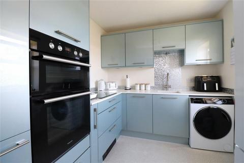 2 bedroom flat to rent, 20 Floriston Gardens, New Milton