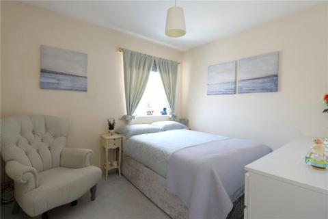 2 bedroom flat to rent, 20 Floriston Gardens, New Milton