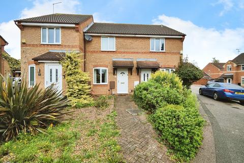 2 bedroom terraced house to rent, Oransay Close, Great Billing, NN3 9HF