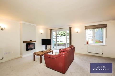 5 bedroom semi-detached house to rent, Grassingham End, Chalfont St Peter