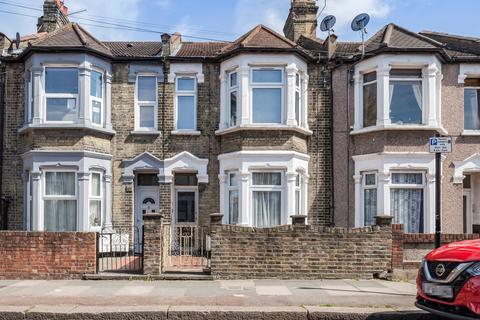 2 bedroom flat to rent, Little Ilford Lane