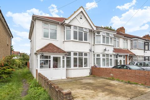 3 bedroom semi-detached house to rent, Grosvenor Crescent, Hillingdon, Middlesex UB10 9ER