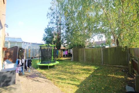 1 bedroom apartment for sale, Drew Gardens, Greenford