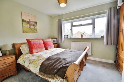 38 Broadleaze, Down Ampney, Cirencester, GL7 5QX