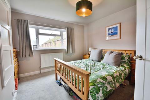 38 Broadleaze, Down Ampney, Cirencester, GL7 5QX