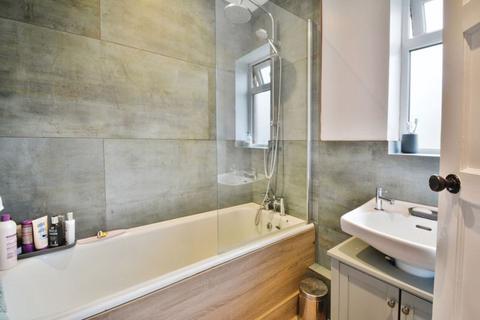 38 Broadleaze, Down Ampney, Cirencester, GL7 5QX