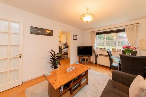 1 bedroom flat for sale, LUCAS GARDENS, EAST FINCHLEY, N2