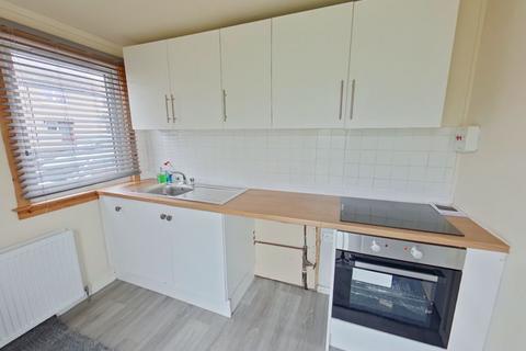 3 bedroom semi-detached house to rent, Leith Walk, Wick