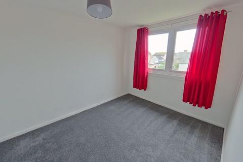 3 bedroom semi-detached house to rent, Leith Walk, Wick