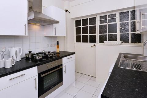 2 bedroom apartment to rent, Fulham Road, London, UK, SW3