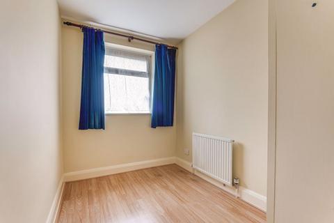 2 bedroom maisonette for sale, Hertford Road, Enfield