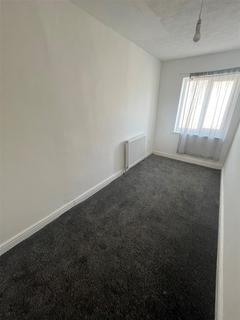 4 bedroom terraced house to rent, Cleggs Lane, Little Hulton