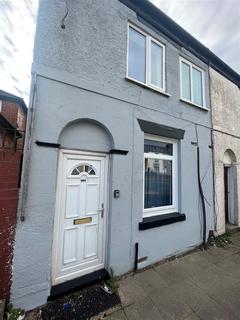 4 bedroom terraced house to rent, Cleggs Lane, Little Hulton