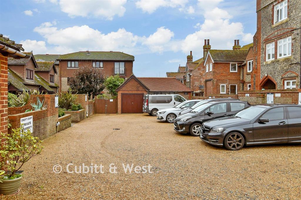 Driveway/Parking